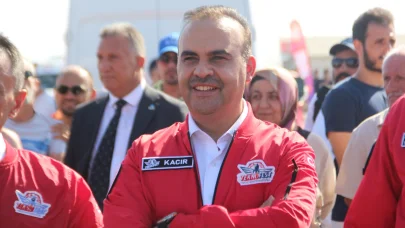 Bakan Kacır: TEKNOFEST’e 7’den 77’ye tüm milletimizi bekliyorum