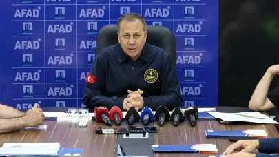 Bakan Yerlikaya: Çanakkale'deki yangında bin hektar alan zarar gördü
