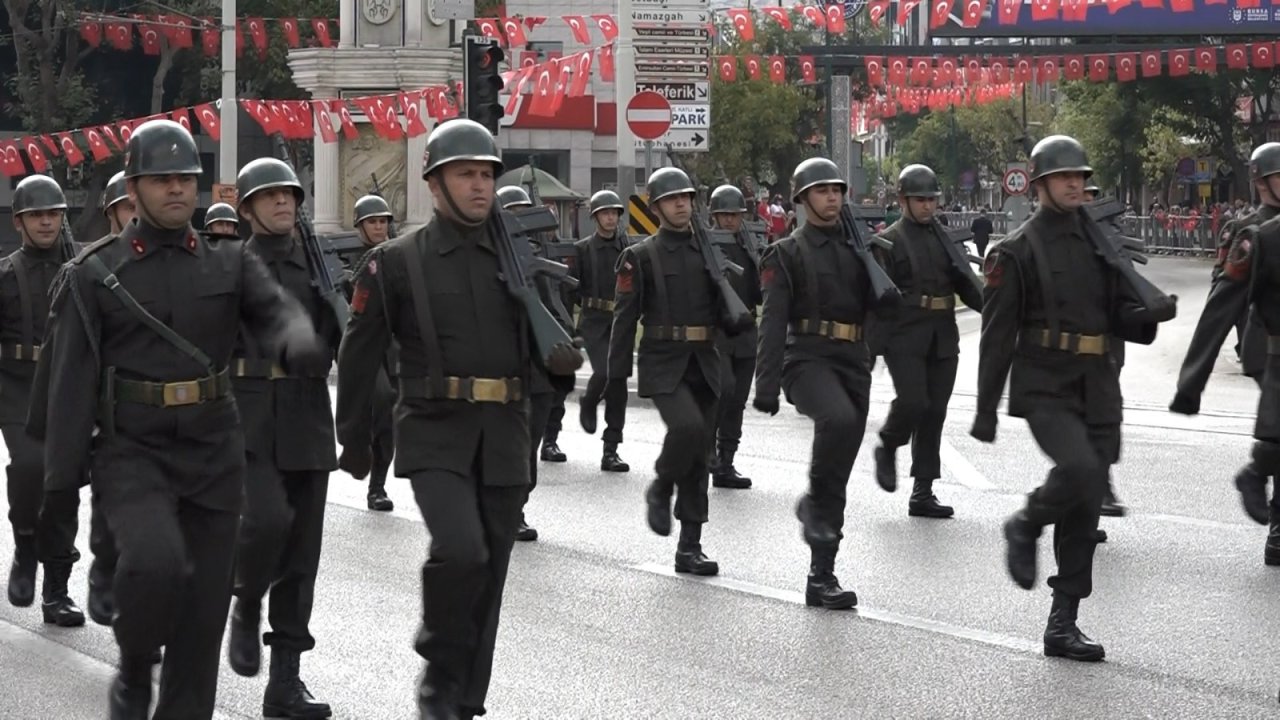 Bursa'da, 30 Ağustos Zafer Bayramı coşkusu