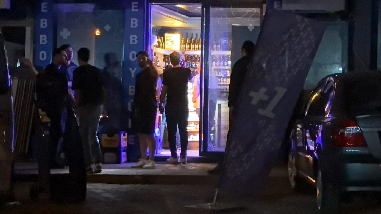 Bursa'da büfeye silahlı saldırı