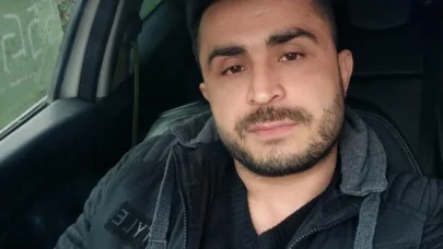 Bursa'da iki otomobil kafa kafaya çarpıştı: 1 ölü, 3 yaralı