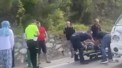 Bursa'da kamyonet ile otomobil çarpıştı: 4 yaralı
