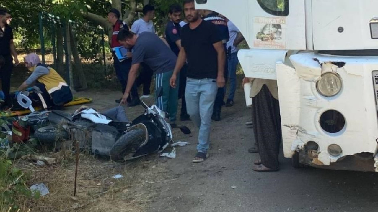 Bursa'da motosiklet ile kamyon çarpıştı; 2 yaralı