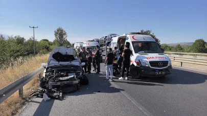 Bursa’da otomobil, traktöre çarptı: 1 yaralı