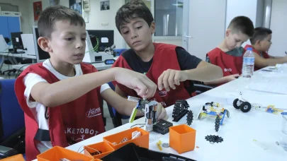 BUTGEM’in yaz kurslarına katılan çocuklar eğlenerek öğrendi