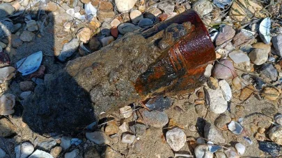 Çanakkale'de sahilde patlamamış top mermisi bulundu