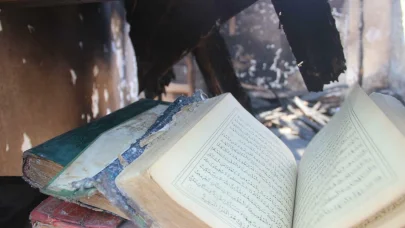Çanakkale’deki yangında tüm eşyaların yandığı evde Kur’an-ı Kerim zarar görmedi