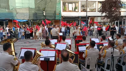 Edirne'de 5'inci Kolordu Bandosu'ndan 'Zafer Haftası' konseri