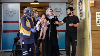 Evde bulduğu fare zehrini yiyen bebek, hastaneye kaldırıldı