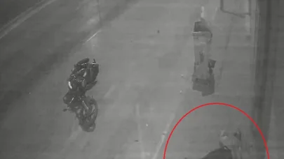 Kaldırıma çarpan motosikletin ölen sürücüsünün 3 gün sonra düğünü varmış; kaza kamerada