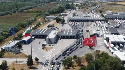 Kapıkule'de gurbetçilerin hüzünlü dönüşü