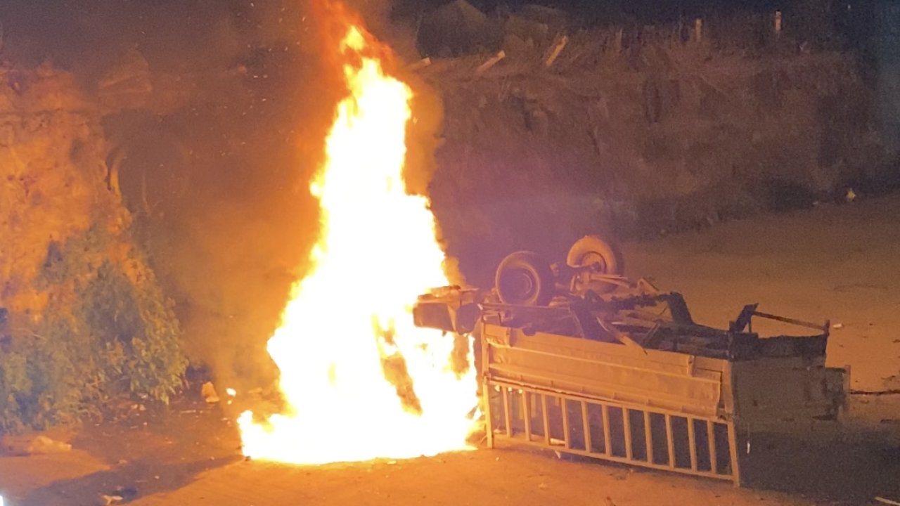 Park halindeyken hareket edip, dereye düşen kamyonet alev aldı