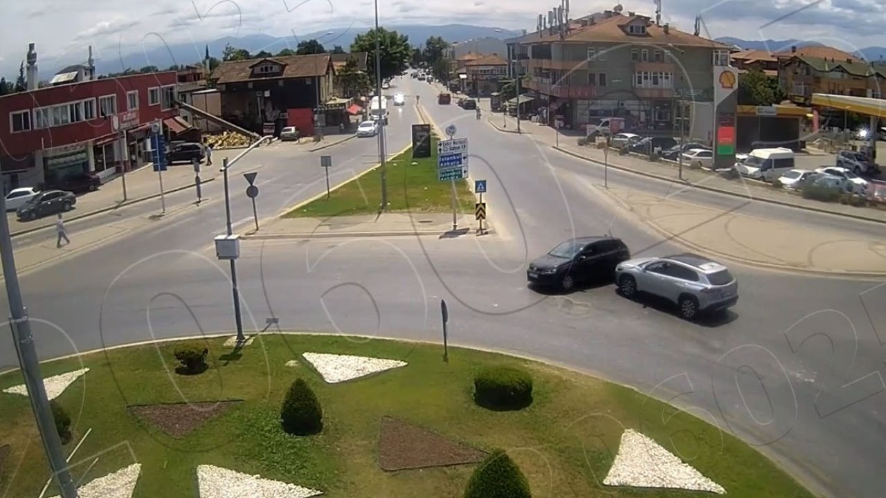 Sakarya’da kazalar kameralara yansıdı
