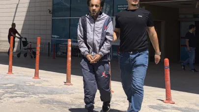 Takiple yakalanan Suriyelinin üzerinde uyuşturucu ve hassas terazi ele geçirildi; tutuklandı