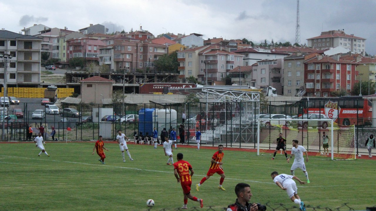 TFF 3’üncü lig ekibi Edirnespor’da yönetim, kulübü kayyuma devretme kararı aldı