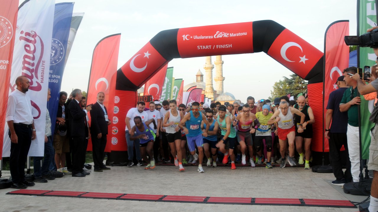 Uluslararası Edirne Maratonu renkli görüntülere ev sahipliği yaptı