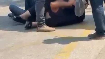 Yolda karşılaştığı eski kocasını 'ailemi dolandırdın' deyip darbetti
