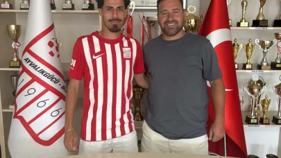 Ayvalıkgücü defans aldı