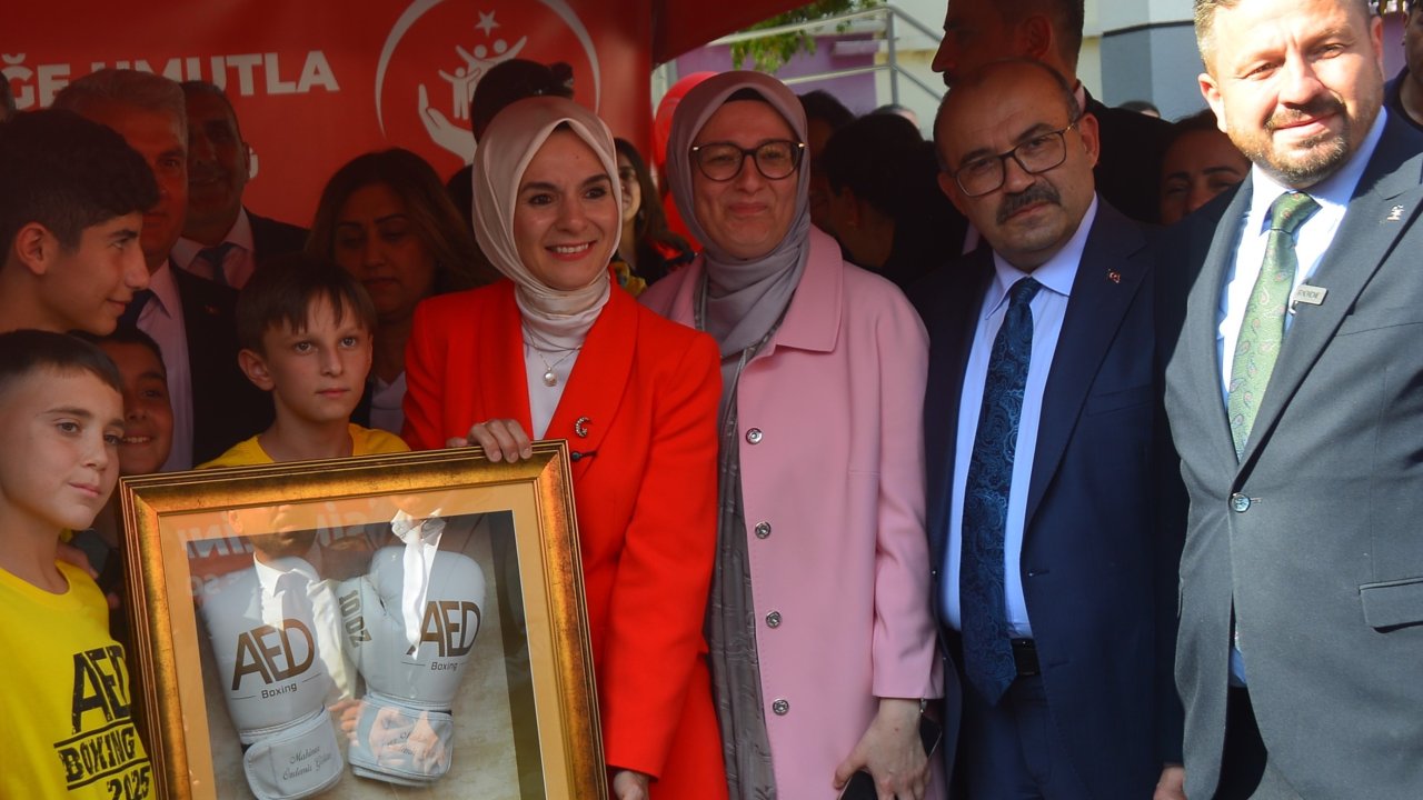 Bakan Göktaş: Aileyi merkeze alan politikaları güçlendiriyoruz