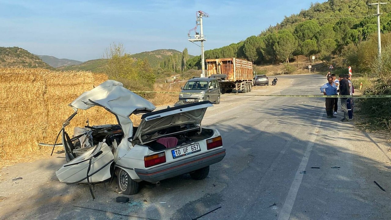 Balıkesir’de takla atan otomobilin sürücüsü öldü