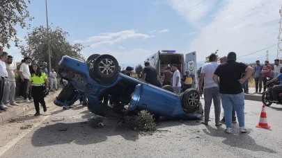 Bursa’da kontrolden çıkan otomobil takla attı; 2 yaralı
