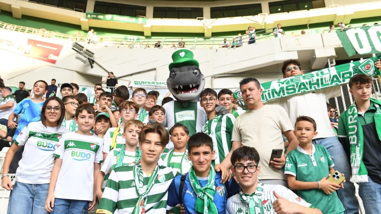 Daha önce statta maç izlememiş 60 çocuk, Bursaspor maçını tribünden izledi