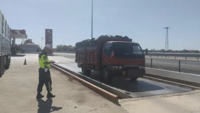 Edirne'de taşıma sınırını aşan kamyon sürücüsüne 51 bin lira ceza