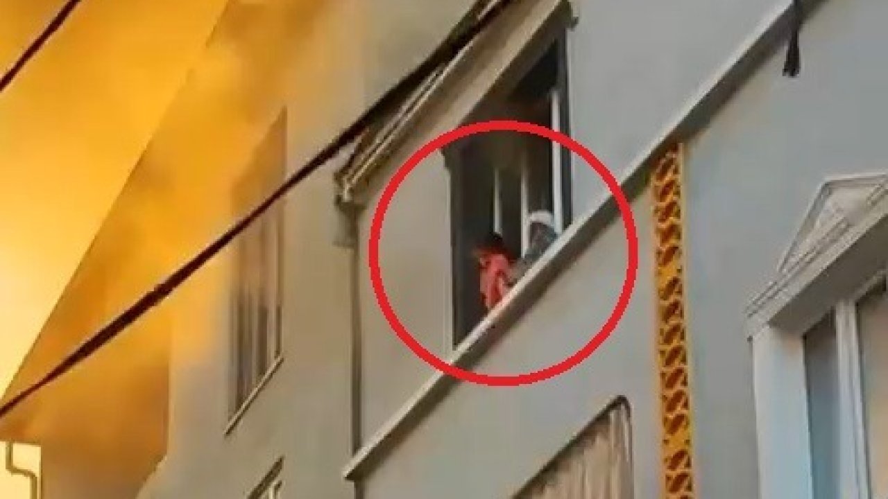 Evde çıkan yangında önce çocuğunu, sonra kendisini 3’üncü kattan attı; o anlar kamerada