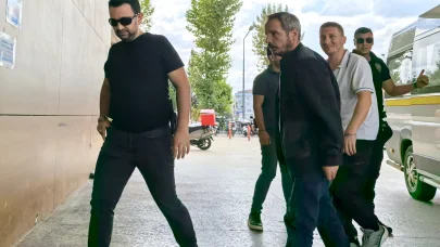Firari hükümlüler sokakta yürürken yakalandı