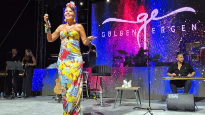 Gülben Ergen, Edirne’deki festivalde sahne aldı