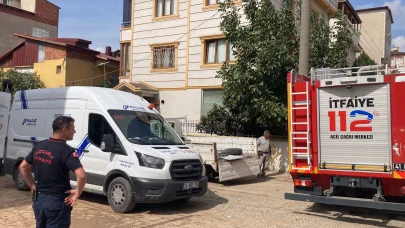 İş makinesiyle yapılan çalışma sırasında doğal gaz borusu patladı