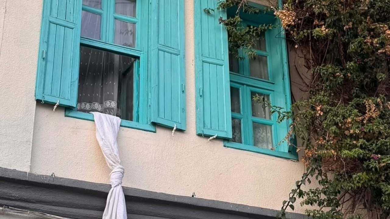 Kartalkaya’daki faciada eşini ve kızını kaybeden iş insanı kaldığı otelden çarşaf sarkıttı