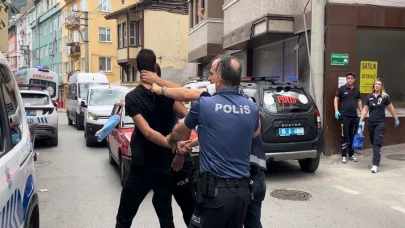 Kavga ihbarına gelen polislerden birini köpeğine ısırtan, diğerini de kendisi ısıran şüpheli tutuklandı