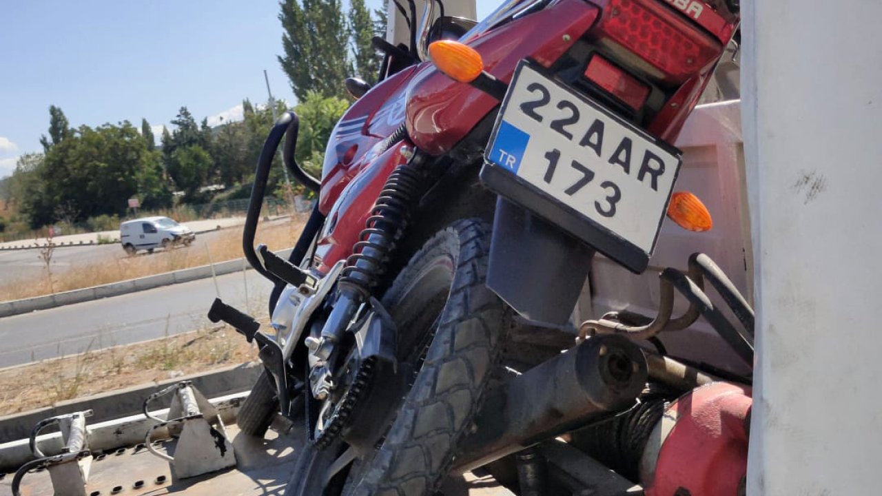 Keşan’da devrilen motosikletin sürücüsü yaralandı