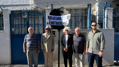 Mora katliamının yıl dönümünde Yunanistan’ın Edirne Konsolosluğu önüne siyah çelenk bırakıldı