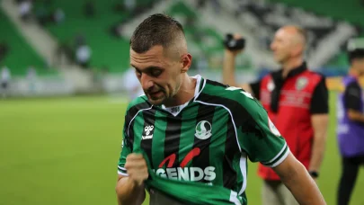 Sakaryaspor’da Caner Erkin ve Burak Altıparmak kadro dışı bırakıldı