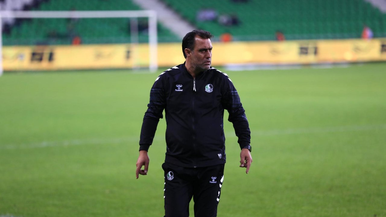 Sakaryaspor’da Serhat Sütlü&#039;nün istifası kabul edilmedi
