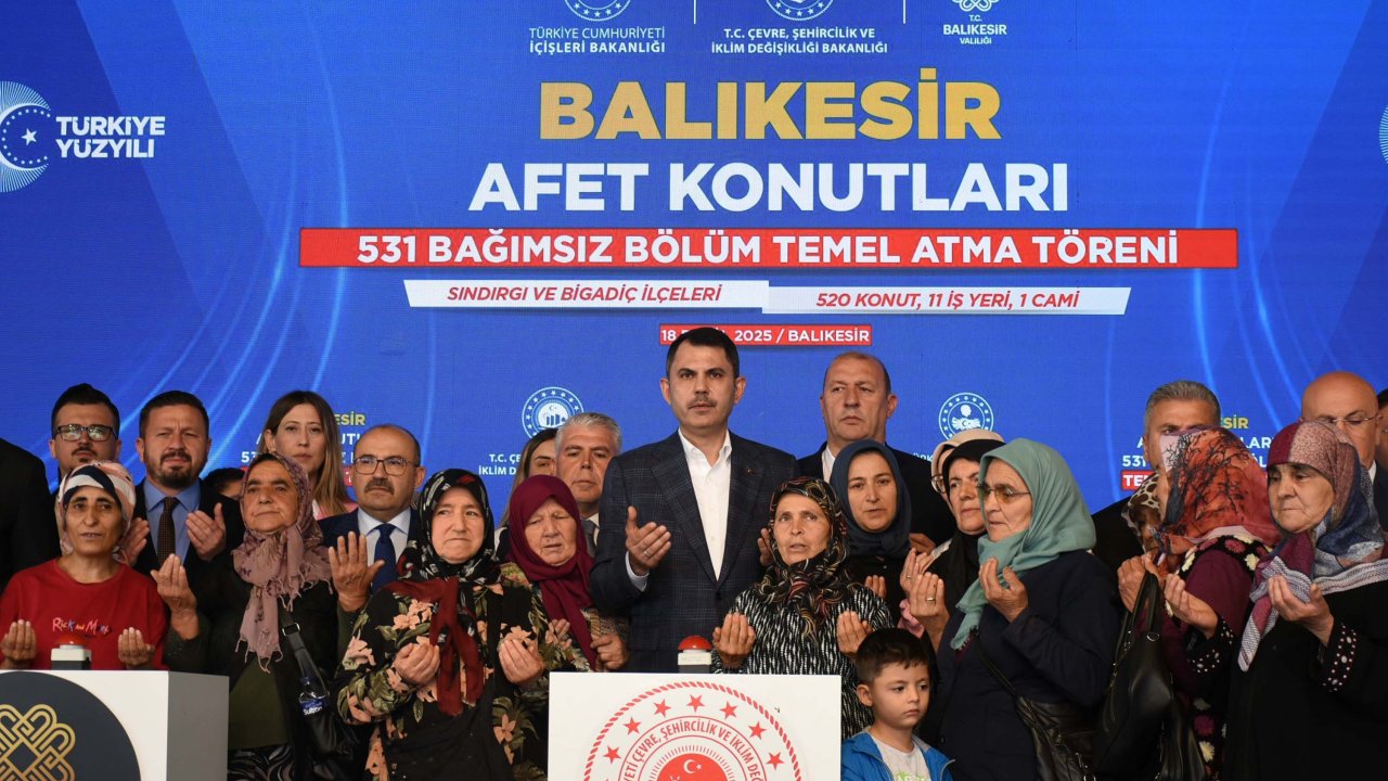Sındırgı'da deprem konutlarının temeli atıldı