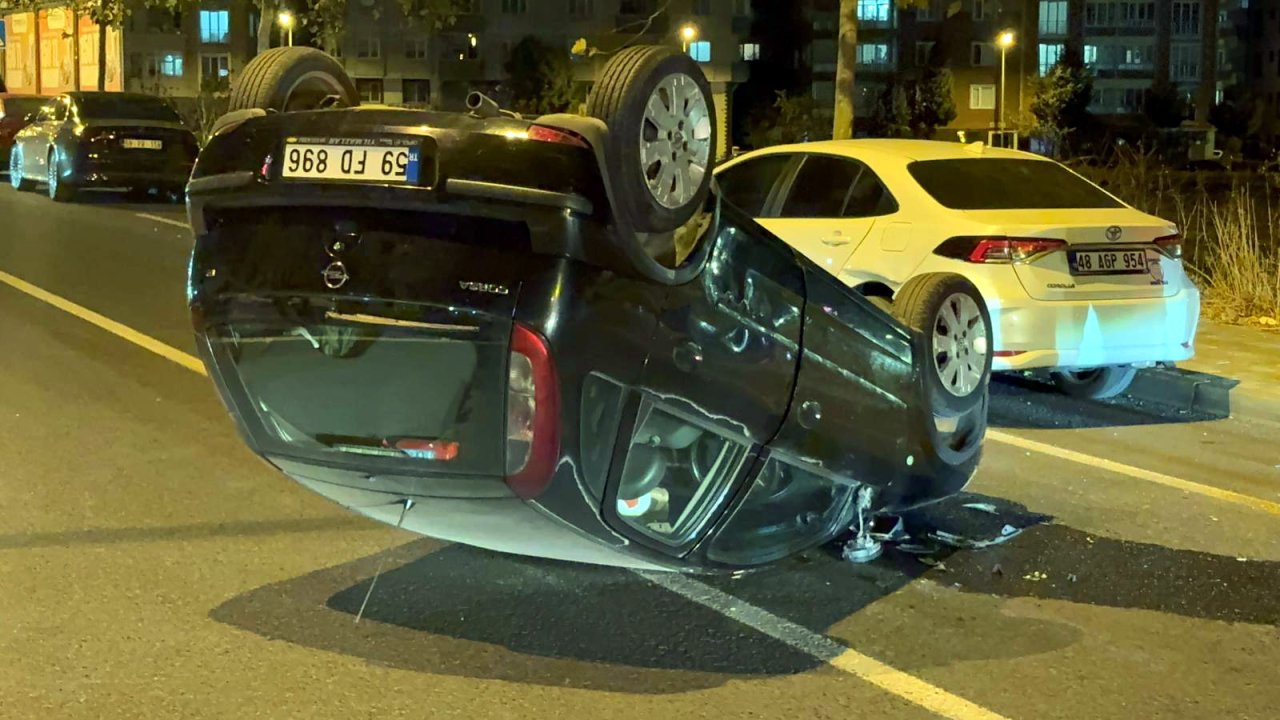 Takla atan otomobilden sürücü, yara almadan çıktı