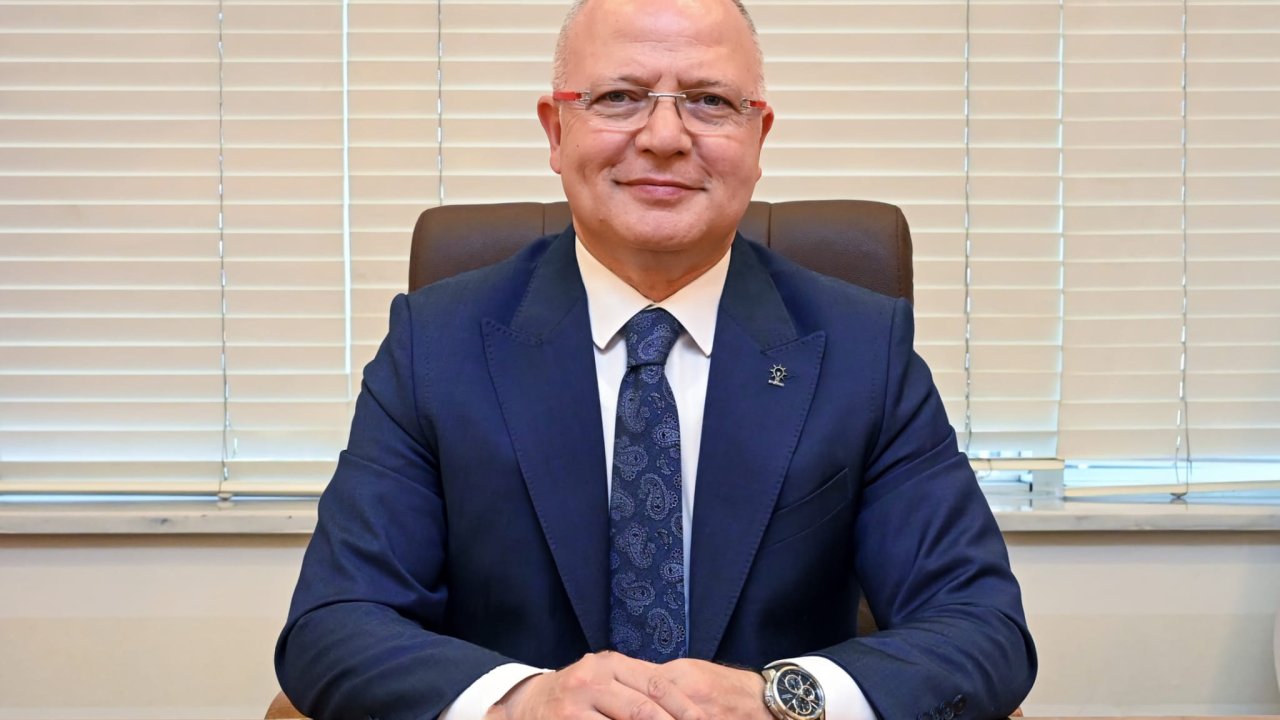 AK Parti Bursa İl Başkanı Davut Gürkan, planlı su kesintisi kararına tepki gösterdi
