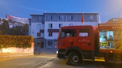 Bursa'da, İlçe Sağlık Müdürlüğü binasında çıkan yangın söndürüldü