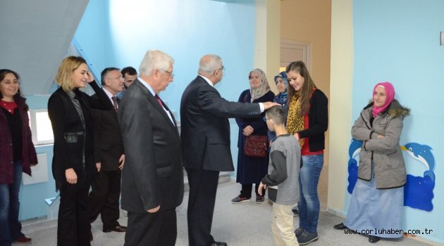 Başkan Baysan Özel Eğitim Uygulama Merkezi´ni Ziyaret Etti