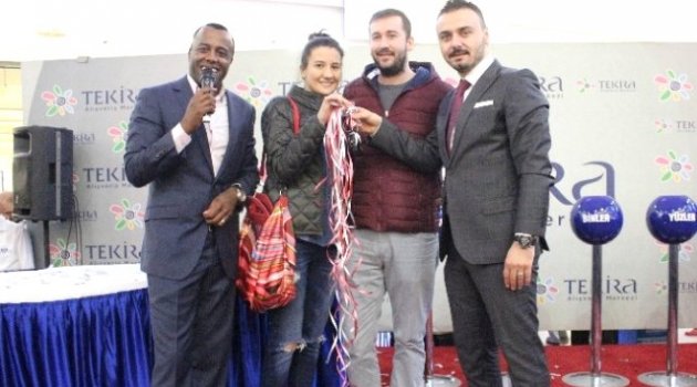 Damatlık Almaya Gittiler, Mercedes Kazandılar
