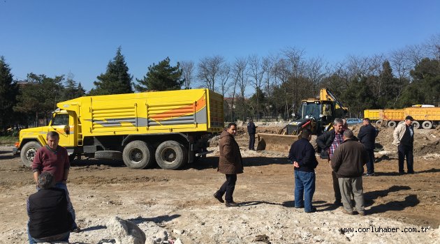 Hafriyat Kamyonu Kepçe Operatörünü Ezdi