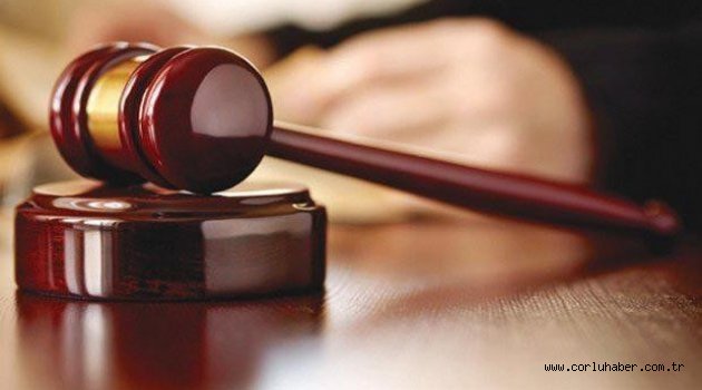 Kadın Hakim Duruşma Sırasında Gözaltına Alındı