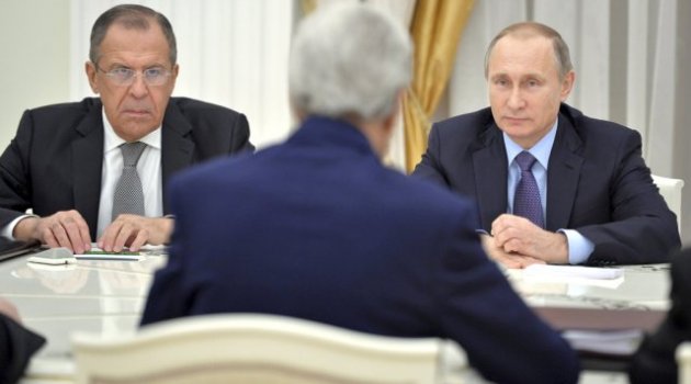 Kerry ve Putin Suriye Krizini Görüştü