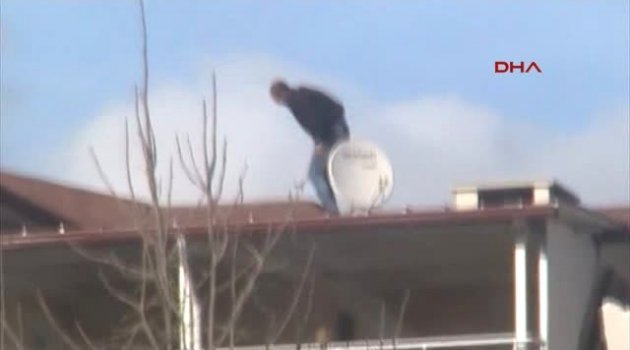Kırklareli'nde Şiddetli Rüzgar Ağaçları Devirdi