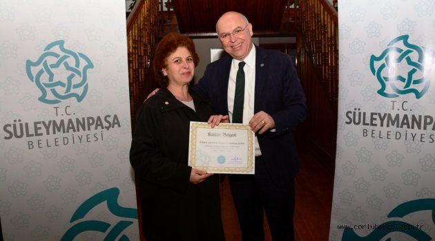 Kurtuluş Korteji’ne katılan STK’lara teşekkür sertifikası verildi