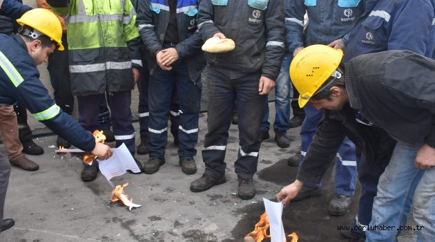 Liman Çalışanları Tutanakları Yaktı
