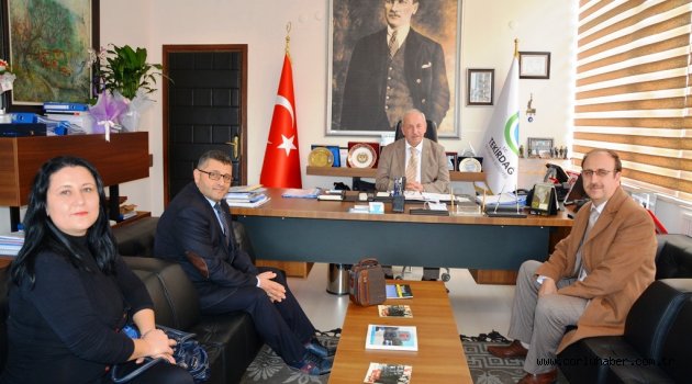 OKUL MÜDÜRLERİNDEN BAŞKAN ALBAYRAK’A TEŞEKKÜR PLAKETİ